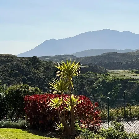 Wonderful 3-bedroom With Garden And Amazing Views Hacienda Senorio Cifuentes Marbella Benahavís